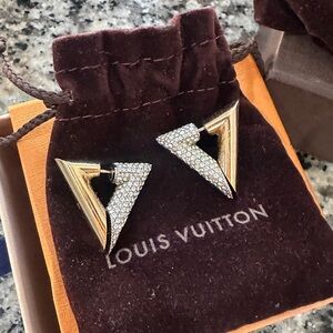 Louis Vuitton Essential V Guilloche Earrings